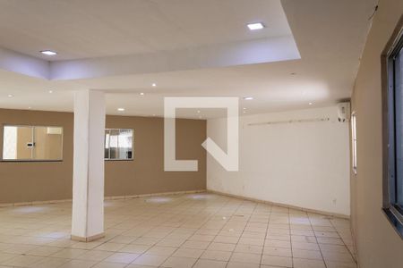 Apartamento para alugar com 44m², 2 quartos e 1 vaga Apartamento para alugar com 44m², 2 quartos e 1 vagaÁrea comum - Salão de festas