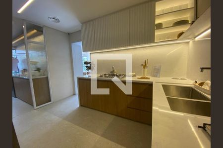 Apartamento à venda com 141m², 3 quartos e 2 vagas Apartamento à venda com 141m², 3 quartos e 2 vagasCozinha 2