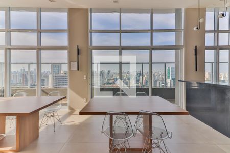 Apartamento para alugar com 25m², 1 quarto e 1 vaga Apartamento para alugar com 25m², 1 quarto e 1 vagaÁrea comum - Salão de festas