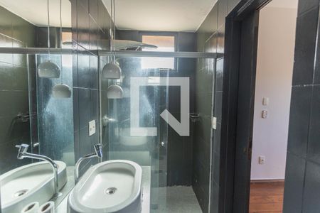 Apartamento para alugar com 100m², 3 quartos e 1 vaga Apartamento para alugar com 100m², 3 quartos e 1 vagaBanheiro da Suíte