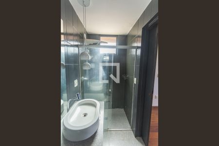 Apartamento para alugar com 100m², 3 quartos e 1 vaga Apartamento para alugar com 100m², 3 quartos e 1 vagaBanheiro da Suíte