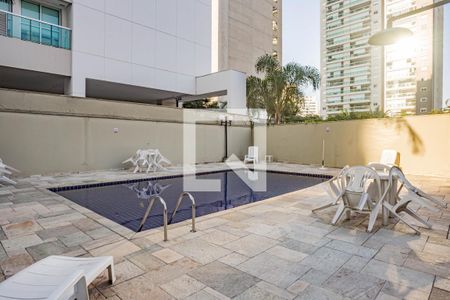 Apartamento à venda com 34m², 1 quarto e 1 vagaÁrea comum - Piscina