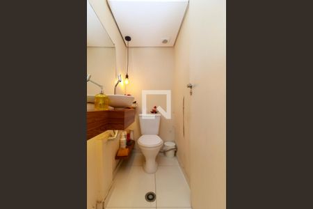 Lavabo de casa de condomínio à venda com 3 quartos, 127m² em Jardim São Luís, São Paulo
