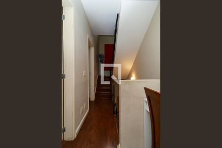 Casa de condomínio à venda com 127m², 3 quartos e 2 vagasCorredor