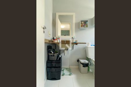 Casa de condomínio à venda com 127m², 3 quartos e 2 vagasSuíte - Banheiro