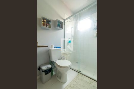 Casa de condomínio à venda com 127m², 3 quartos e 2 vagasSuíte - Banheiro