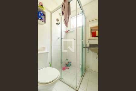 Casa de condomínio à venda com 127m², 3 quartos e 2 vagasBanheiro 2