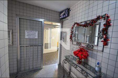 Apartamento à venda com 72m², 2 quartos e sem vagaHall