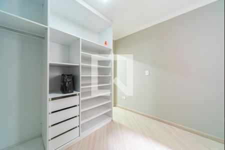 Apartamento à venda com 83m², 2 quartos e 2 vagas Apartamento à venda com 83m², 2 quartos e 2 vagasCloset do Quarto 2