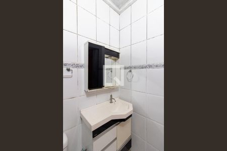 Casa à venda com 120m², 3 quartos e 2 vagas Casa à venda com 120m², 3 quartos e 2 vagasBanheiro Social