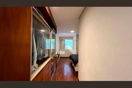 Casa à venda com 430m², 4 quartos e 5 vagas Casa à venda com 430m², 4 quartos e 5 vagasSuite 4