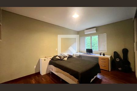 Casa à venda com 430m², 4 quartos e 5 vagas Casa à venda com 430m², 4 quartos e 5 vagasSuite 2