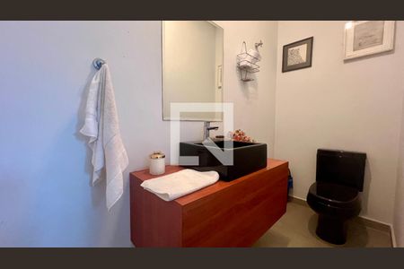 Casa à venda com 430m², 4 quartos e 5 vagas Casa à venda com 430m², 4 quartos e 5 vagasLavabo da churrasqueira