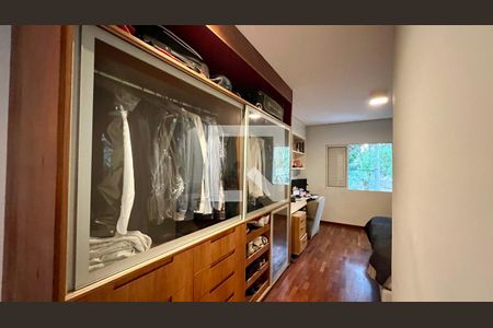 Casa à venda com 430m², 4 quartos e 5 vagas Casa à venda com 430m², 4 quartos e 5 vagasSuite 4