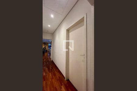 Casa à venda com 430m², 4 quartos e 5 vagas Casa à venda com 430m², 4 quartos e 5 vagasSuite 1