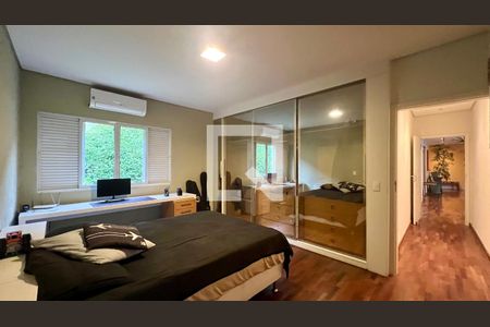 Casa à venda com 430m², 4 quartos e 5 vagas Casa à venda com 430m², 4 quartos e 5 vagasSuite 2