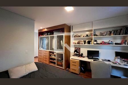 Casa à venda com 430m², 4 quartos e 5 vagas Casa à venda com 430m², 4 quartos e 5 vagasSuite 4