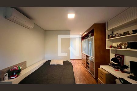 Casa à venda com 430m², 4 quartos e 5 vagas Casa à venda com 430m², 4 quartos e 5 vagasSuite 4