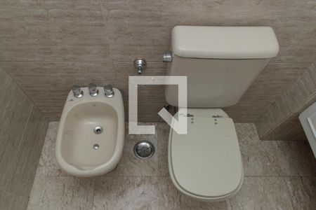 Apartamento à venda com 168m², 2 quartos e 3 vagas Apartamento à venda com 168m², 2 quartos e 3 vagasBanheiro 1 - Suíte