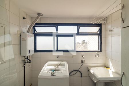 Apartamento à venda com 168m², 2 quartos e 3 vagas Apartamento à venda com 168m², 2 quartos e 3 vagasLavanderia