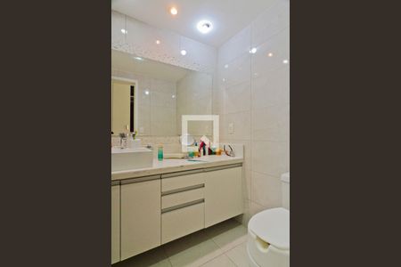 Apartamento à venda com 136m², 3 quartos e 2 vagasBanheiro da Suíte 3