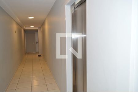 Apartamento à venda com 45m², 2 quartos e sem vagaElevador