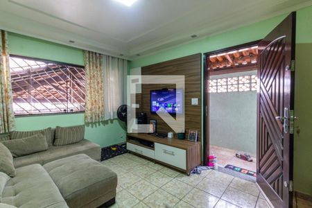 Sala de casa à venda com 3 quartos, 150m² em Vila Esperança, São Paulo