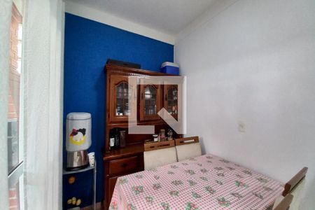 Casa de condomínio à venda com 104m², 3 quartos e 2 vagasCopa