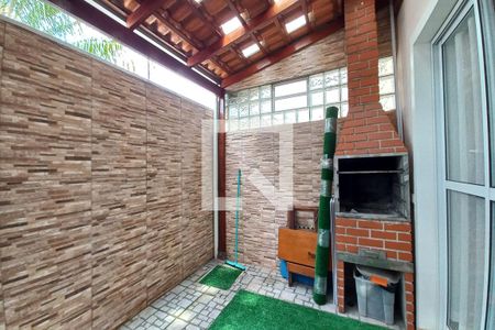 Casa de condomínio à venda com 104m², 3 quartos e 2 vagasÁrea comum - Churrasqueira