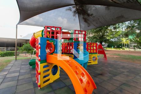 Apartamento à venda com 59m², 2 quartos e 1 vaga Apartamento à venda com 59m², 2 quartos e 1 vagaÁrea comum - Playground