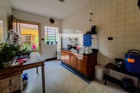 Casa à venda com 186m², 3 quartos e 3 vagas Casa à venda com 186m², 3 quartos e 3 vagascozinha