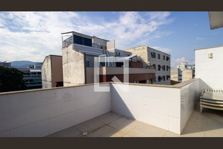 Apartamento à venda com 182m², 2 quartos e 3 vagas Apartamento à venda com 182m², 2 quartos e 3 vagasVaranda dos Fundos