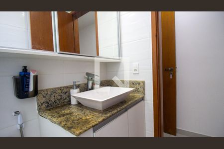 Apartamento à venda com 182m², 2 quartos e 3 vagas Apartamento à venda com 182m², 2 quartos e 3 vagasBanheiro da Suíte