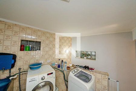 Casa à venda com 284m², 4 quartos e 2 vagasÁrea de Serviço