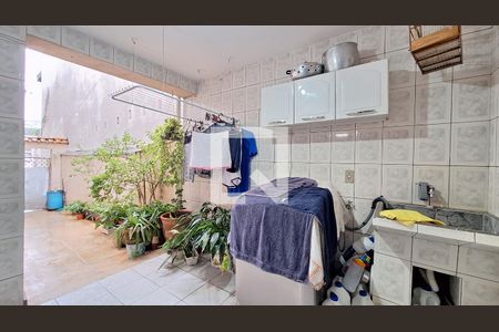 Casa à venda com 200m², 6 quartos e 2 vagasÁrea de Serviço