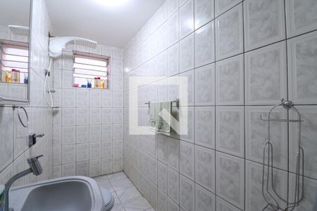 Casa à venda com 200m², 6 quartos e 2 vagasBanheiro