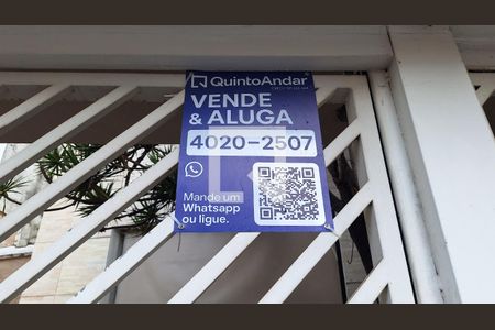 Casa à venda com 200m², 6 quartos e 2 vagasPlaca IEBK-85