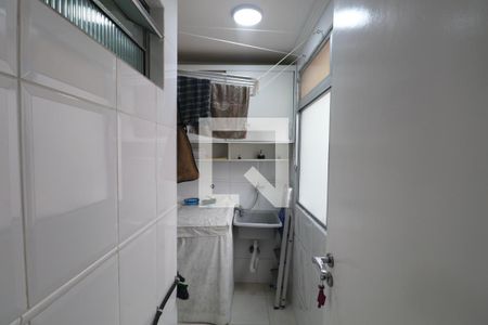Área de Serviço de apartamento para alugar com 2 quartos, 82m² em Jardim Santa Genoveva, Guarujá