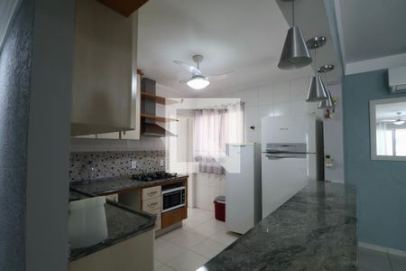 Cozinha de apartamento para alugar com 2 quartos, 82m² em Jardim Santa Genoveva, Guarujá