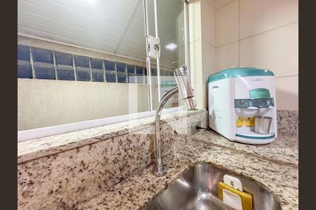 Casa à venda com 146m², 3 quartos e 3 vagas Casa à venda com 146m², 3 quartos e 3 vagasCozinha