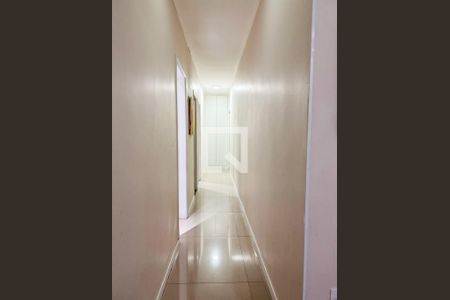 Casa à venda com 146m², 3 quartos e 3 vagas Casa à venda com 146m², 3 quartos e 3 vagasCorredor