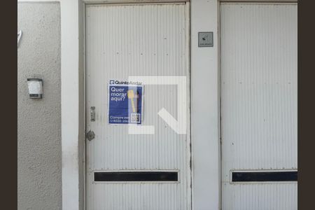 Casa à venda com 146m², 3 quartos e 3 vagas Casa à venda com 146m², 3 quartos e 3 vagasPlaquinha