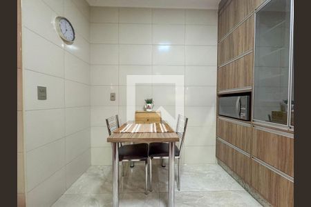 Casa à venda com 146m², 3 quartos e 3 vagas Casa à venda com 146m², 3 quartos e 3 vagasCozinha