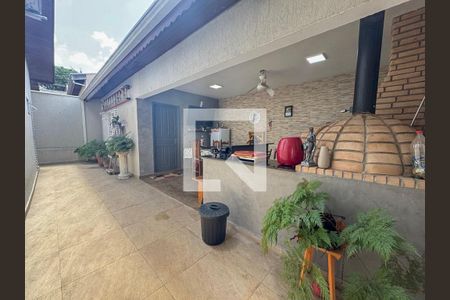 Casa à venda com 146m², 3 quartos e 3 vagas Casa à venda com 146m², 3 quartos e 3 vagasQuintal e Área de Churrasqueira