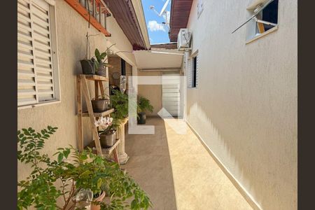Casa à venda com 146m², 3 quartos e 3 vagas Casa à venda com 146m², 3 quartos e 3 vagasQuintal e Área de Churrasqueira