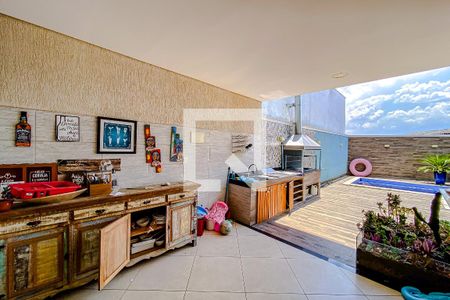 Casa à venda com 480m², 4 quartos e 10 vagasÁrea externa