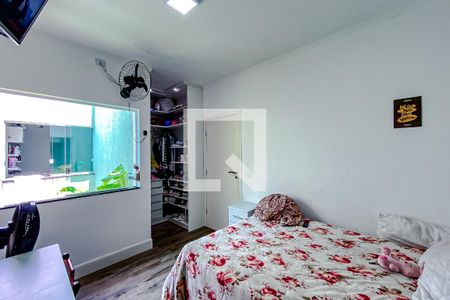 Casa à venda com 480m², 4 quartos e 10 vagasQuarto 2 - Suíte