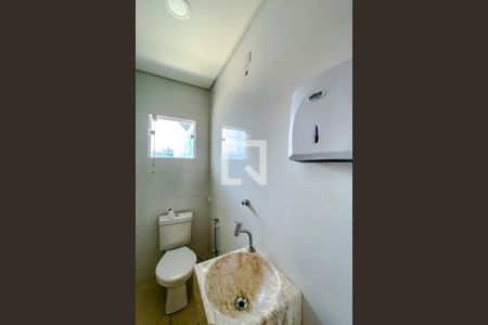 Casa à venda com 480m², 4 quartos e 10 vagasGaragem - Banheiro