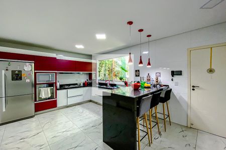 Casa à venda com 480m², 4 quartos e 10 vagasCozinha