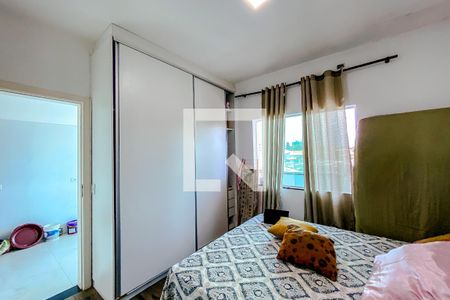 Casa à venda com 480m², 4 quartos e 10 vagasQuarto 4 - Suíte